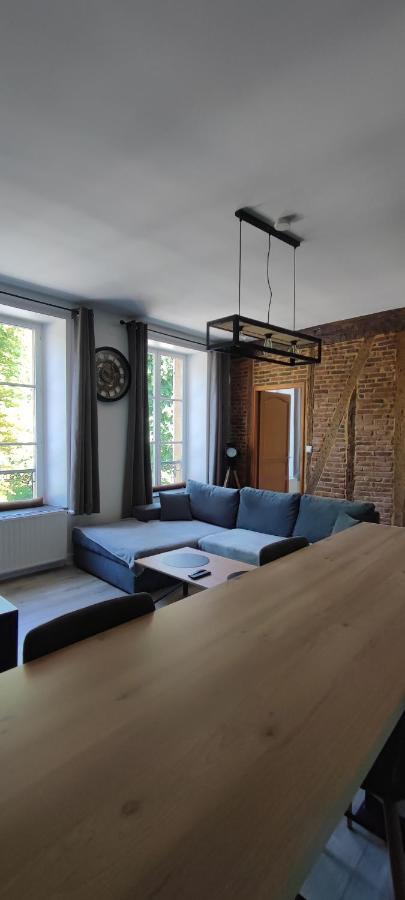 Appartement D'Hippolyte - Vue Musee Rimbaud Charleville-Mézières Екстериор снимка
